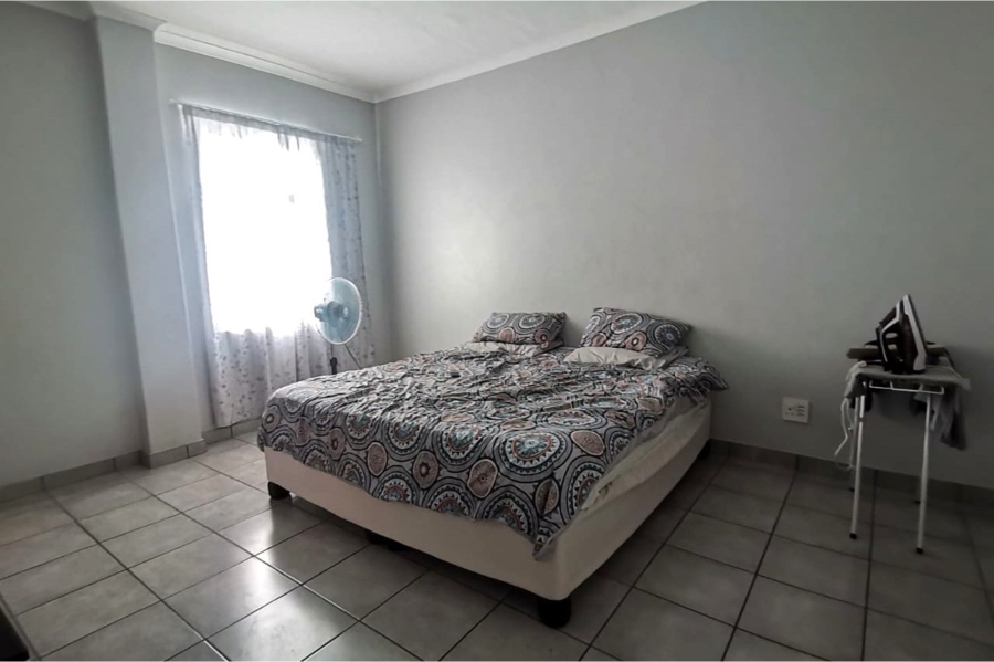 2 Bedroom Property for Sale in Esterville Western Cape